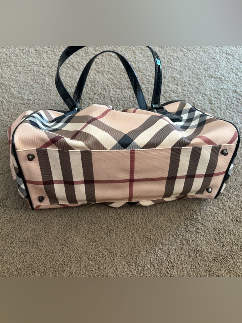 Classic Burberry Plaid Satchel Handbag with Black Trim - Picture 2 of 5
